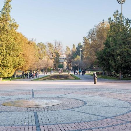 Уютная Студия В Центре Almaty Exterior foto
